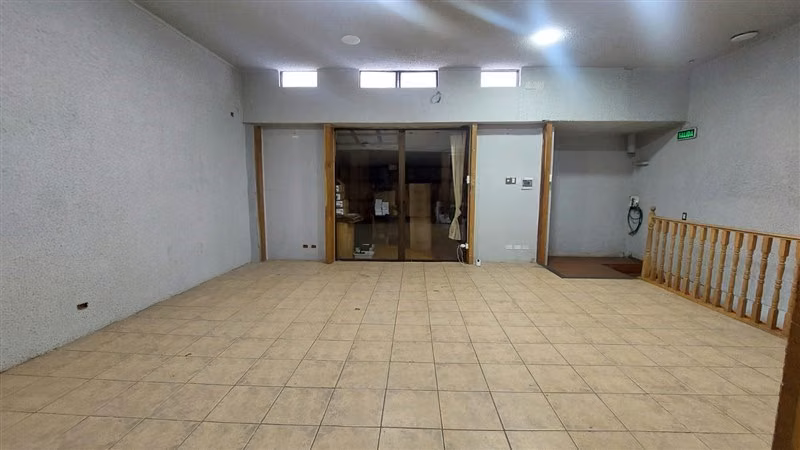 OFICINA EN BARRIO REPUBLICA IDEAL PARA ACADEMIA
