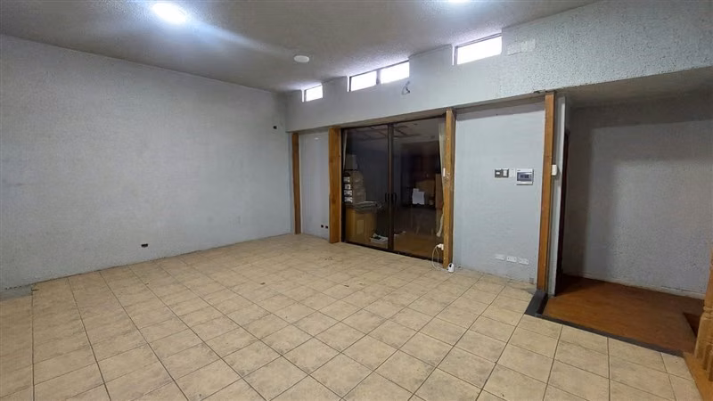 OFICINA EN BARRIO REPUBLICA IDEAL PARA ACADEMIA