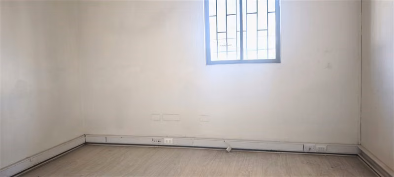 Sitio en arriendo Av. El salto recoleta idel para taller