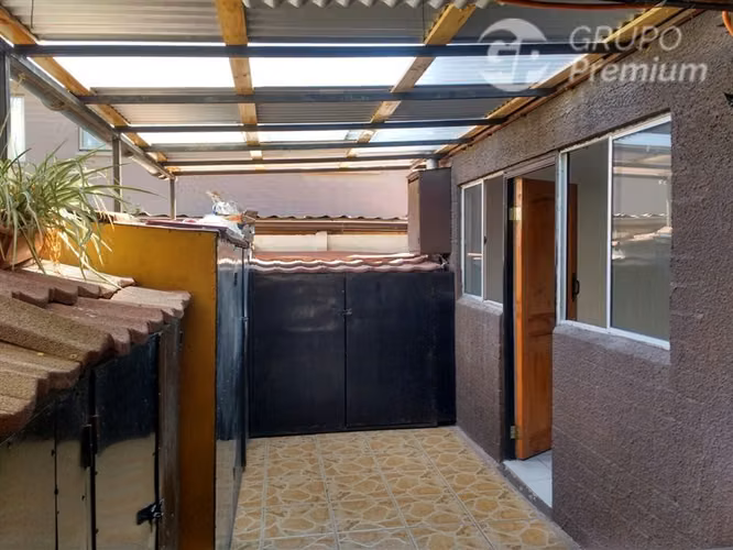 Casa interior en arriendo de 2 dorm. en Quilicura