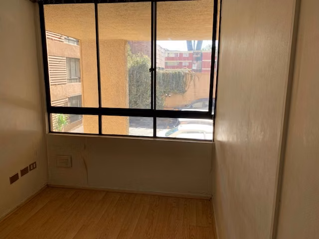 Departamento a pasos Metro Santa Ana - Imagen 4