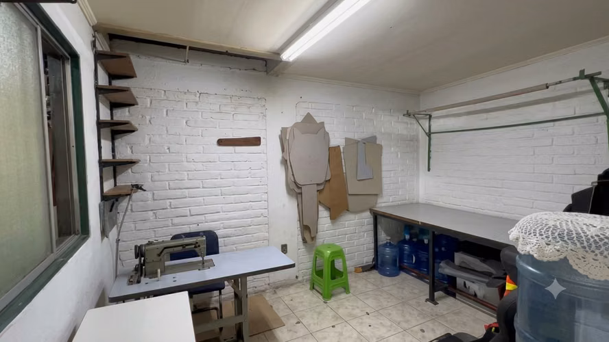 VENTA LOCAL COMERCIAL 3HAB 2BA SANTIAGO - Imagen 5