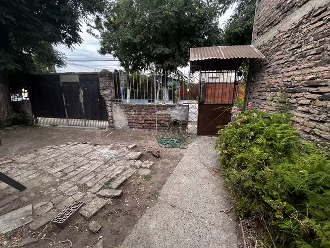 CASA EN VENTA 6 DORM MÁS DEPARTAMENTO 1D 1B LA CISTERNA