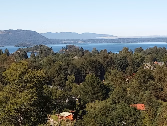 TERRENO CON LINDA VISTA EN EL PUEBLO DE LICAN RAY