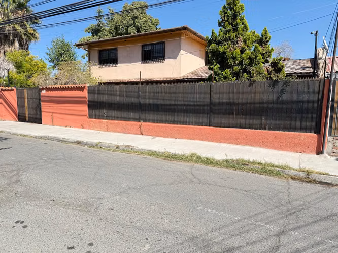 PROPIEDAD 14 DOR Y 7 BAÑOS Y GRAN TERRENO