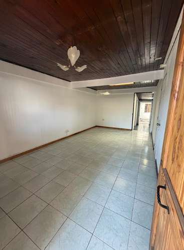 SE VENDE IDEAL FAMILIAR 5D 2B CONCHALI - Imagen 4