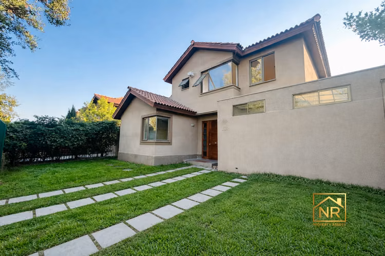 OPORTUNIDAD EN CHICUREO 4D, 3D EN 430 M2