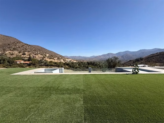 VENTA HACIENDA ENTREVALLES CURACAVÍ CASA 620M2 EN 2HA - Imagen 11