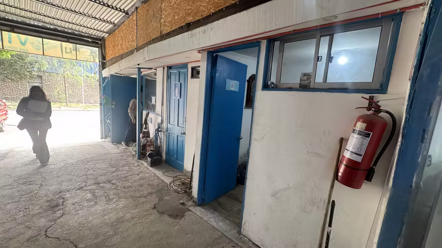CASA ESQUINA  CON DESTINO COMERCIAL