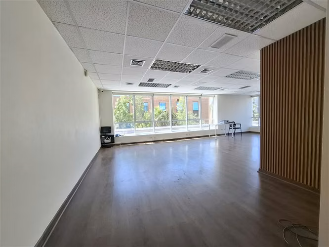 B. Borgoño 58 m planta libre 2 baños y kitchenette est y bod