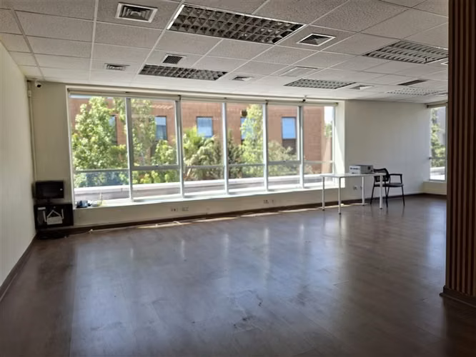 B. Borgoño 58 m planta libre 2 baños y kitchenette est y bod