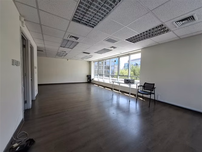 B. Borgoño 58 m planta libre 2 baños y kitchenette est y bod