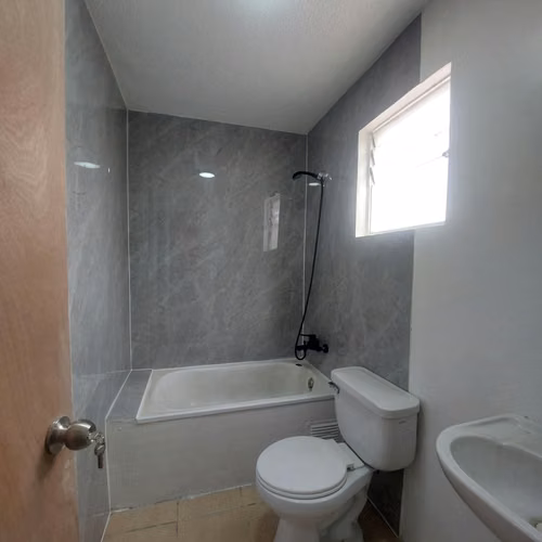 Casa en venta de 2 pisos excelente conectividad - Alto Hospicio