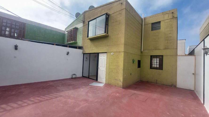 Casa en venta Sta Paula a pasos Via Expresso Norte - Alto Hospicio