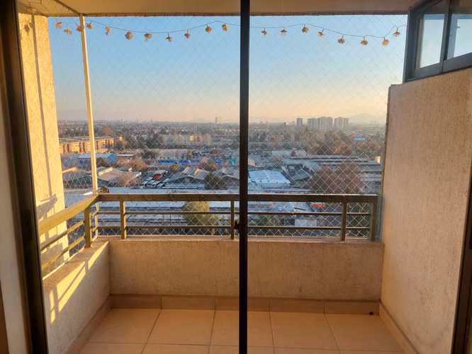 AMPLIO DEPARTAMENTO EN ARRIENDO 2D/2B ESTACIONAMIENTO + BODEGA EXCELENTE CONECTIVIDAD