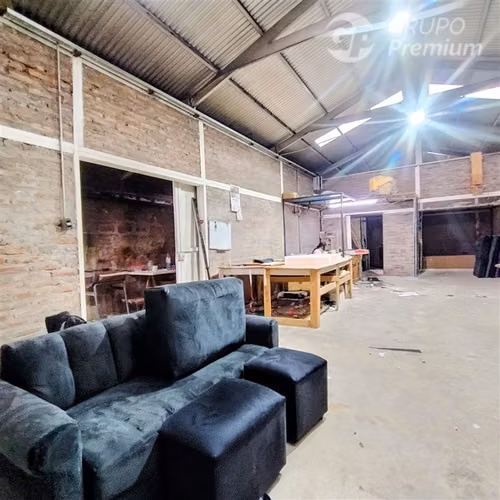 Oportunidad Industrial 510m Galpón y Oficinas La Granja