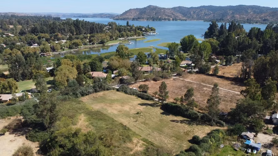 VENTA PARCELA 2.640 MTS2 LAGO RAPEL VI REGION - Imagen 6