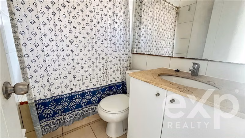 Amplia casa de 4 dormitorios en Condominio La Toscana