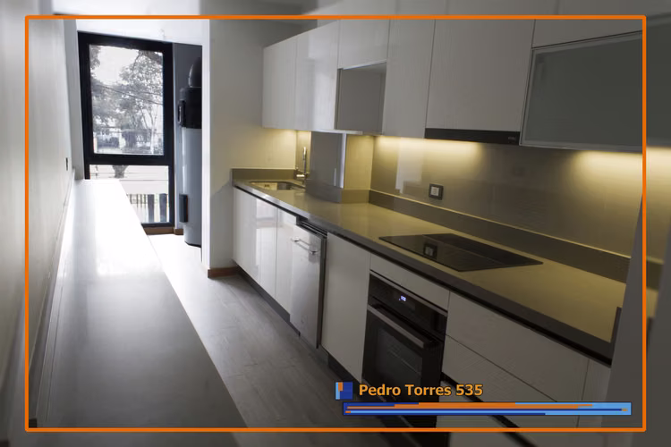 ARRIENDO SEMI NUEVO 3DORMITORIOS 3BAÑOS
