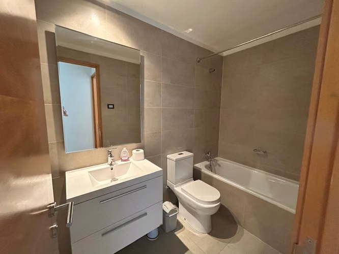 HERMOSO DEPTO SEMI NUEVO 303 2D2B COCINA INTEGRADA