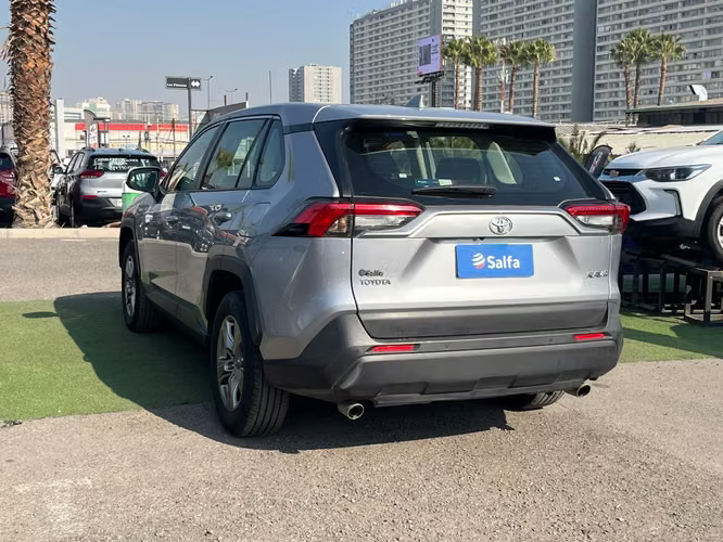 Toyota Rav4 2.0 LE 4X2 CVT AT 5P 2025