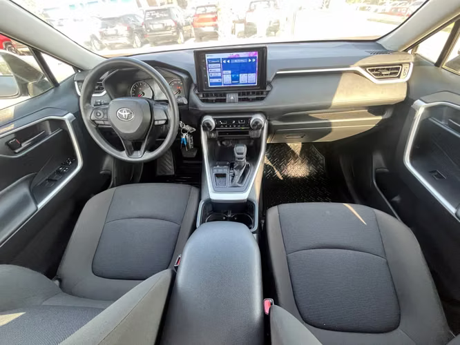 Toyota Rav4 2.0 LE 4X2 CVT AT 5P 2025