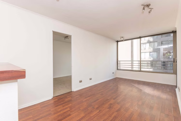 OPORTUNIDAD 2D2B SEMINUEVO EN PLENO CENTRO DE SANTIAGO