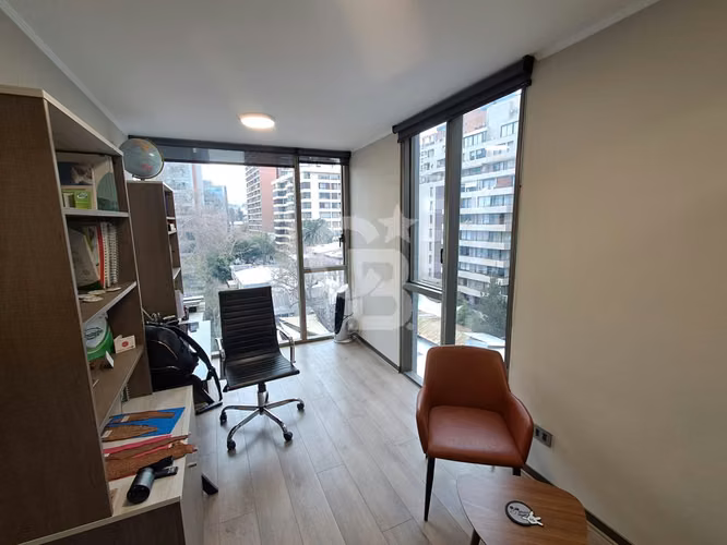 Oficina en el corazón de Providencia - Imagen 12