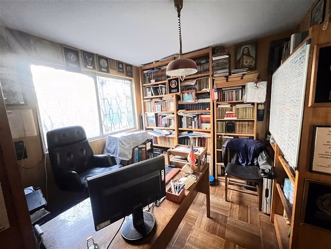 Casa en venta de 6 dorm. en Vitacura