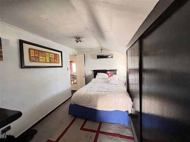 Casa en venta de 6 dorm. en Vitacura