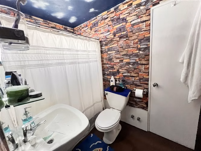 Casa en venta de 6 dorm. en Vitacura
