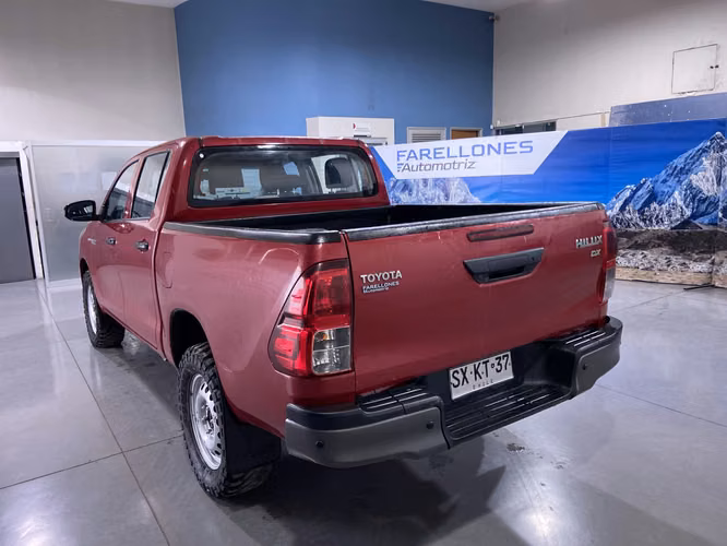 HILUX DX 4X4 SXKT37-TEMUCO - Imagen 3