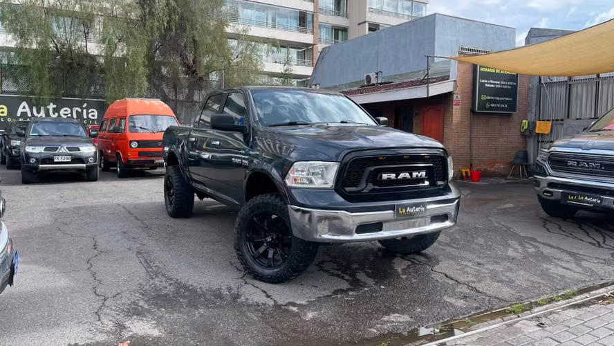 DODGE RAM 1500 LARAMIE 5.7 LARAMIE 4X4 HEMI CREW CAB DOB. CAB. AT 4P (2017)