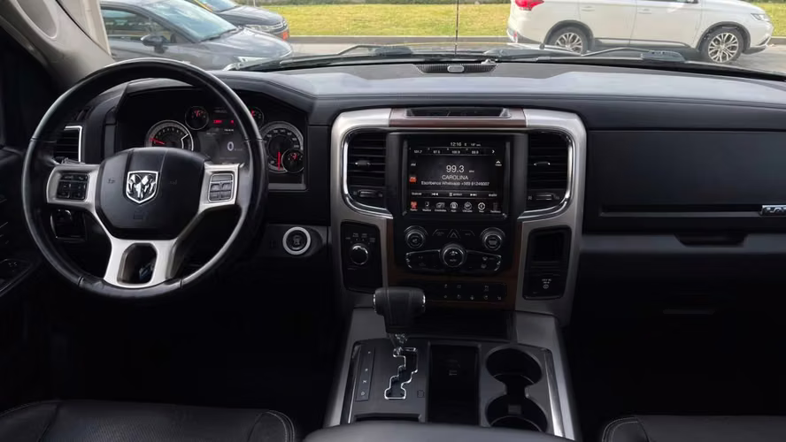 DODGE RAM 1500 LARAMIE 5.7 LARAMIE 4X4 HEMI CREW CAB DOB. CAB. AT 4P (2017)