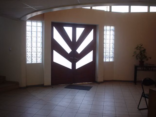ARRIENDO EDIFICIO 4 PISOS, OFICINAS Y GALPÓN, QUINTA NORMAL