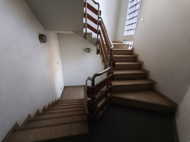 ARRIENDO EDIFICIO 4 PISOS, OFICINAS Y GALPÓN, QUINTA NORMAL