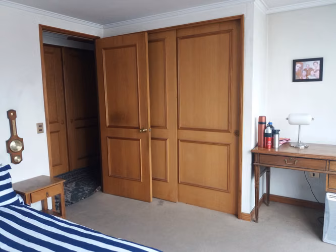 ARRIENDO PIEZA GRANDE CON BAÑO PRIVADO EN PROVIDENCIA