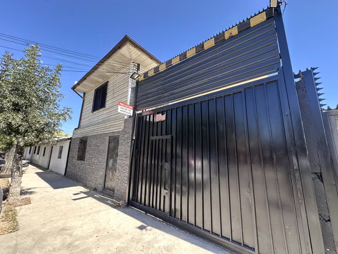 Titanium Propiedades Vende Galpón y Oficinas en Villa Maestranza, San Bernardo