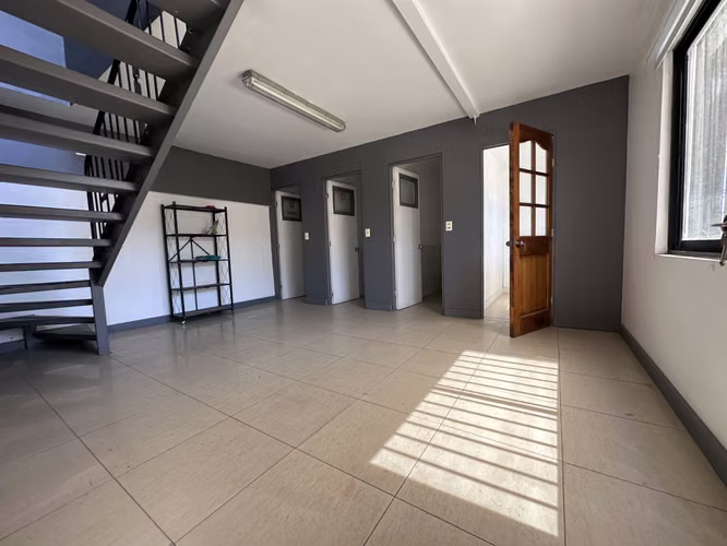 OPORTUNIDAD ESTRATÉGICA: Galpón y Oficinas en Villa Maestranza, San Bernardo