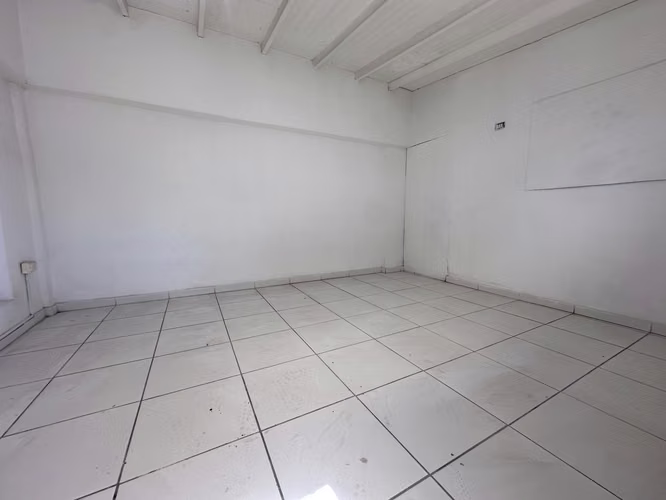 OPORTUNIDAD ESTRATÉGICA: Galpón y Oficinas en Villa Maestranza, San Bernardo