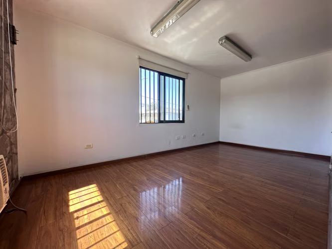 Titanium Propiedades Vende Galpón y Oficinas en Villa Maestranza, San Bernardo