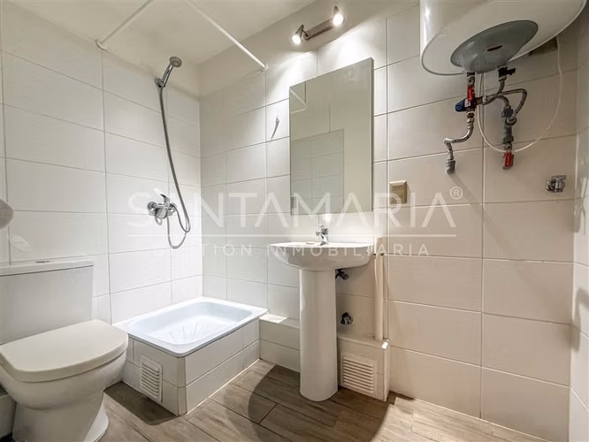 Departamento en venta de 2 dorm. en Huertos Familiares