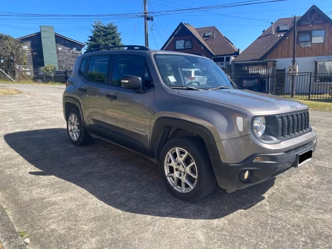 Jeep Renegade año 2022 (Crédito Directo con Dicom)