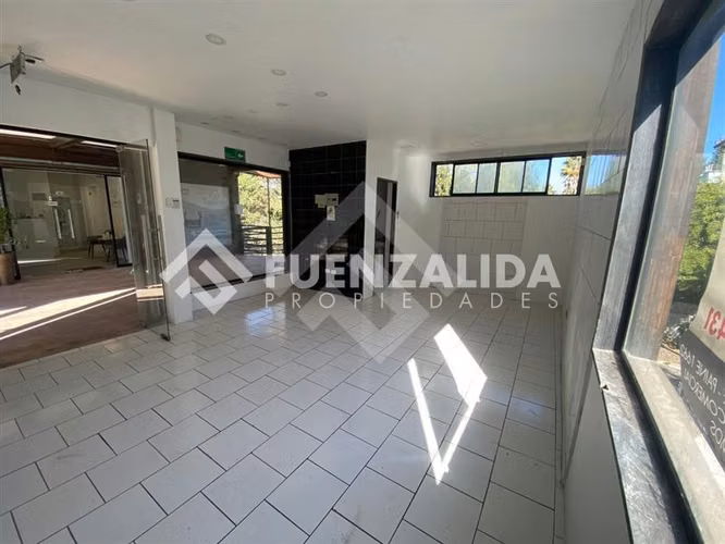 Rebajado Local Comercial en arriendo en Talagante
