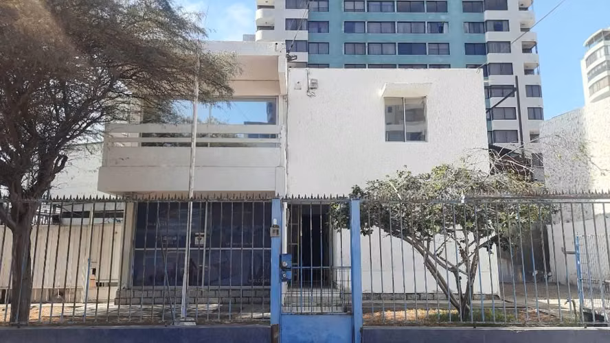 ARRIENDO CASA USO COMERCIAL