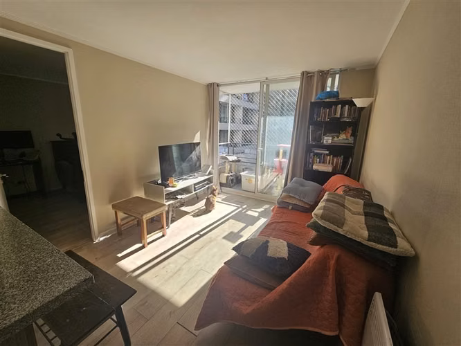 Arriendo dpto.1d,1b y bodega. Cerca de Metro Parque Almagro
