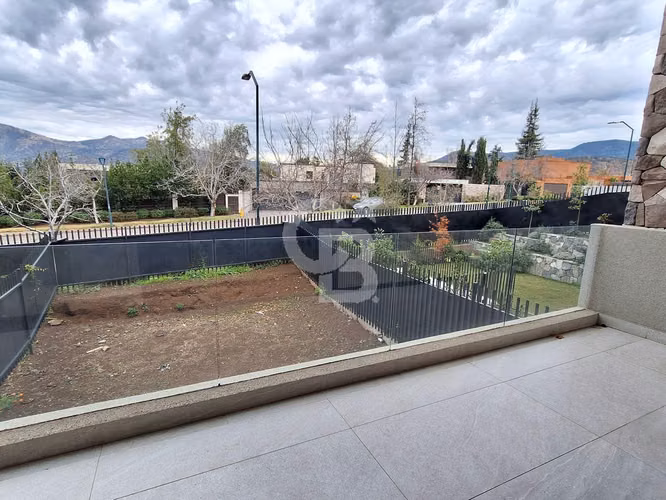 Nuevo Townhouse en exclusivo condominio en La Dehesa