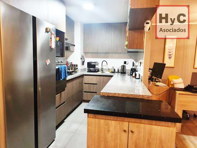 Vive con comodidad en un moderno departamento de 3 dormitorios - Imagen 11