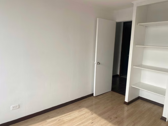 Departamento en Arriendo Calle Santa Rosa (177064)