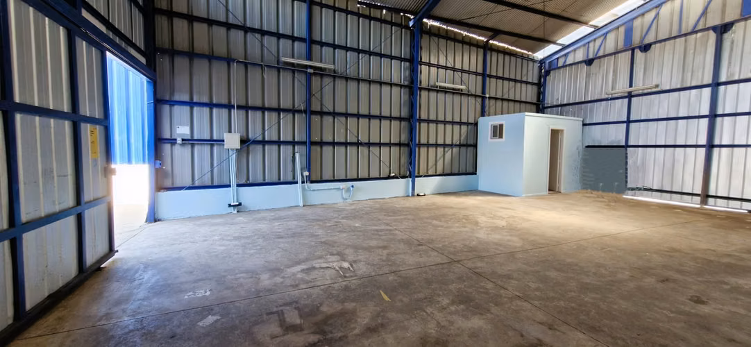 Arriendo de galpón de 122 m2., en Quilpué. 30 UF